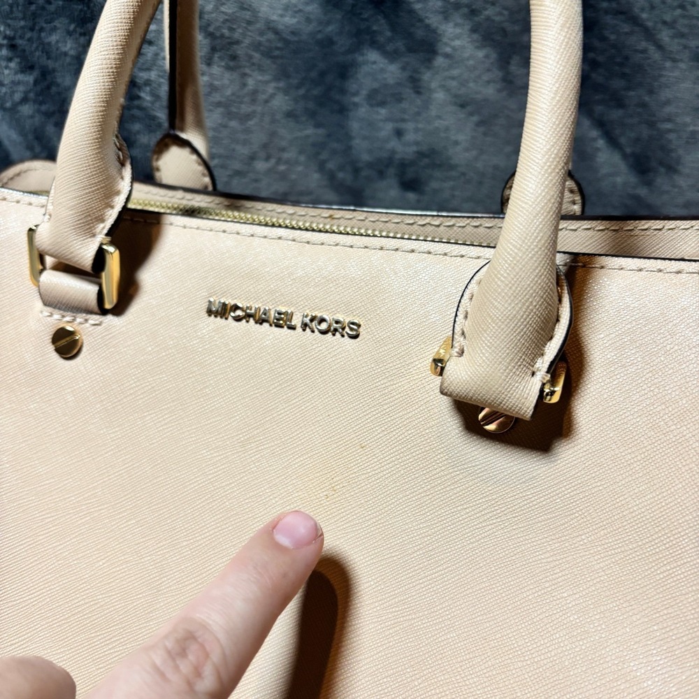 Michael Kors Beige Saffiano Leather Satchel Handbag Gold Hardware Neutral Tote - Picture 6 of 16